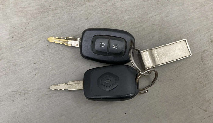 2020 Renault Kwid RXL, Petrol, Manual, 67,079 km, Key Close Up