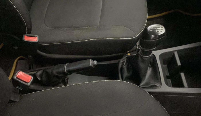 2020 Renault Kwid RXL, Petrol, Manual, 67,079 km, Gear Lever