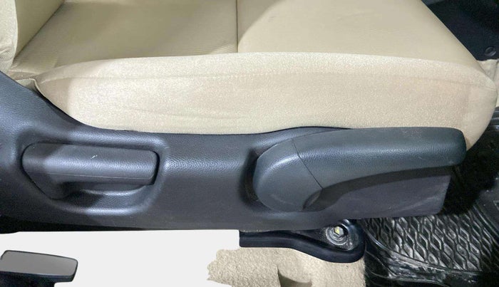 2015 Honda City 1.5L I-VTEC V MT, Petrol, Manual, 45,538 km, Driver Side Adjustment Panel