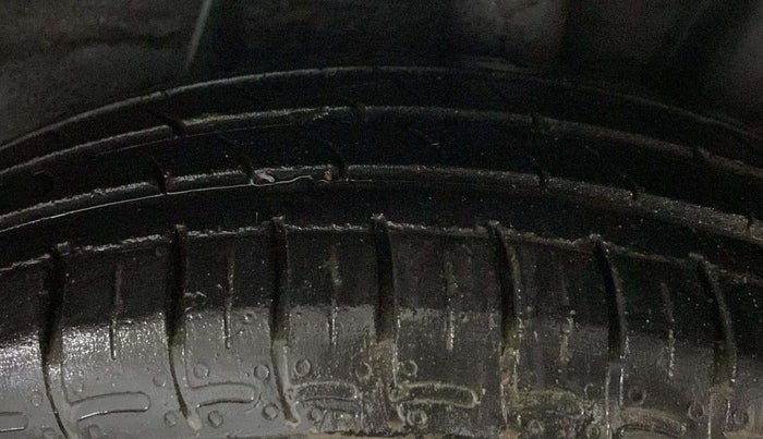 2021 Hyundai GRAND I10 NIOS SPORTZ 1.2 KAPPA VTVT CNG, CNG, Manual, 81,725 km, Left Rear Tyre Tread