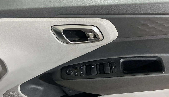 2021 Hyundai GRAND I10 NIOS SPORTZ 1.2 KAPPA VTVT CNG, CNG, Manual, 81,725 km, Driver Side Door Panels Control