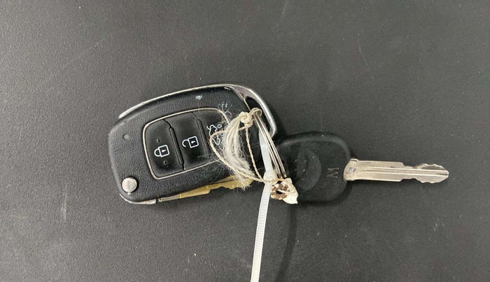 2021 Hyundai GRAND I10 NIOS SPORTZ 1.2 KAPPA VTVT CNG, CNG, Manual, 81,725 km, Key Close Up