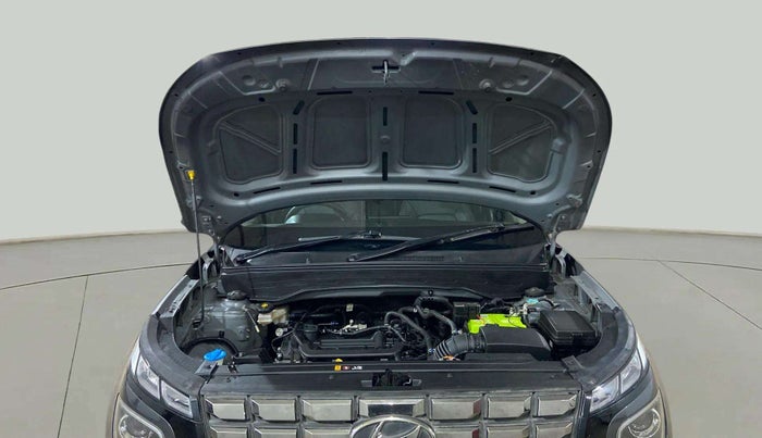 2022 Hyundai VENUE SX 1.2 PETROL, Petrol, Manual, 63,632 km, Open Bonet