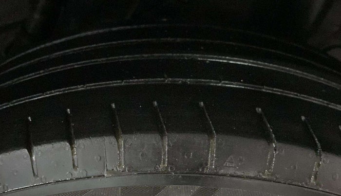 2022 Hyundai VENUE SX 1.2 PETROL, Petrol, Manual, 63,632 km, Left Rear Tyre Tread