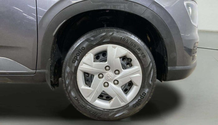 2022 Hyundai VENUE SX 1.2 PETROL, Petrol, Manual, 63,632 km, Right Front Wheel