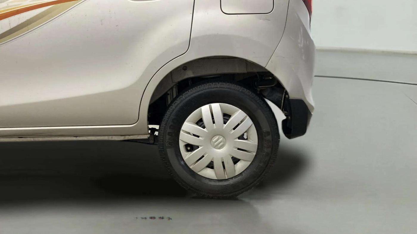 2016 Maruti Alto 800 LXI, Petrol, Manual, 25,775 km, Left Rear Wheel