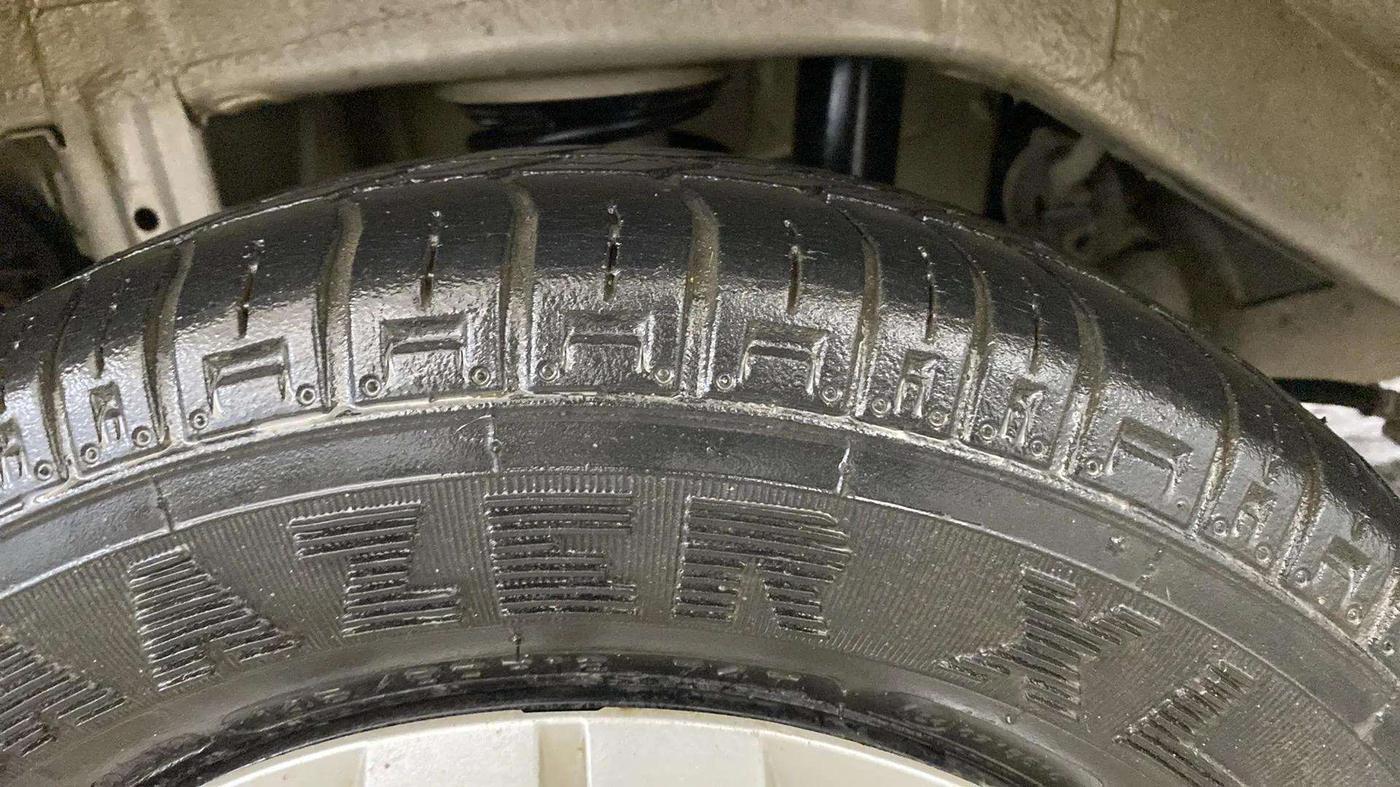 2016 Maruti Alto 800 LXI, Petrol, Manual, 25,775 km, Right Rear Tyre Tread