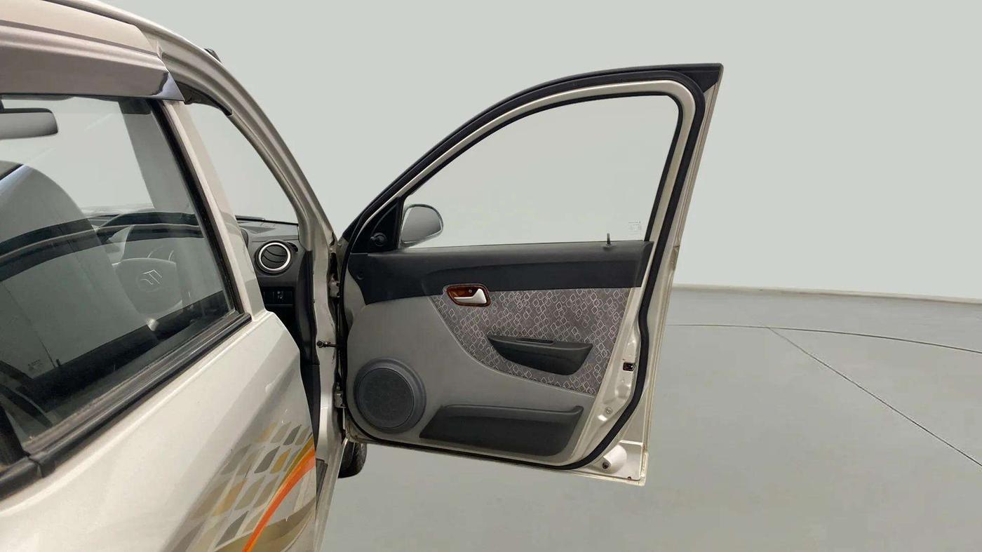 2016 Maruti Alto 800 LXI, Petrol, Manual, 25,775 km, RHS Front Door