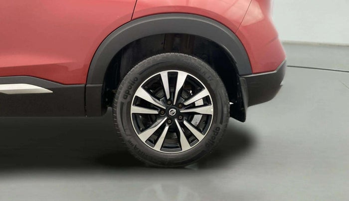 2019 Nissan Kicks XV PREMIUM DIESEL, Diesel, Manual, 42,656 km, Left Rear Wheel