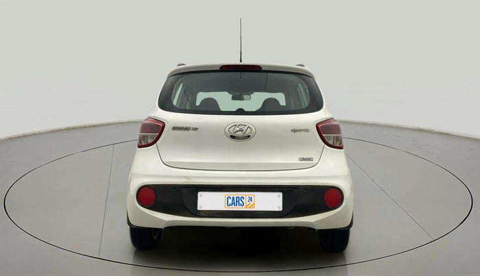 2017 Hyundai Grand i10 SPORTZ (O) AT 1.2 KAPPA VTVT, Petrol, Automatic, 32,624 km, Back/Rear