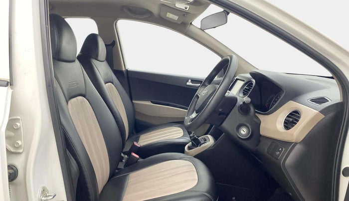 2017 Hyundai Grand i10 SPORTZ (O) AT 1.2 KAPPA VTVT, Petrol, Automatic, 32,624 km, Right Side Front Door Cabin