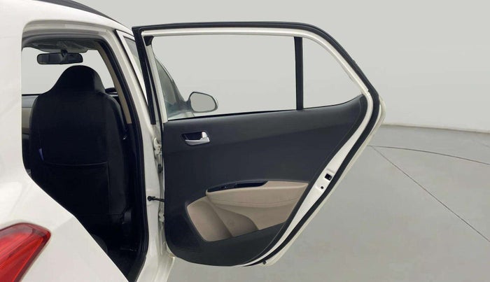 2017 Hyundai Grand i10 SPORTZ (O) AT 1.2 KAPPA VTVT, Petrol, Automatic, 32,624 km, RHS Rear Door
