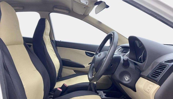 2016 Hyundai Eon MAGNA +, Petrol, Manual, 61,783 km, Right Side Front Door Cabin
