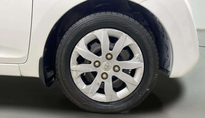 2016 Hyundai Eon MAGNA +, Petrol, Manual, 61,783 km, Right Front Wheel