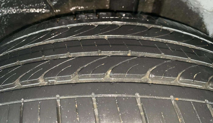 2023 Tata PUNCH CREATIVE AMT 1.2 RTN DUAL TONE, Petrol, Automatic, 19,289 km, Left Rear Tyre Tread