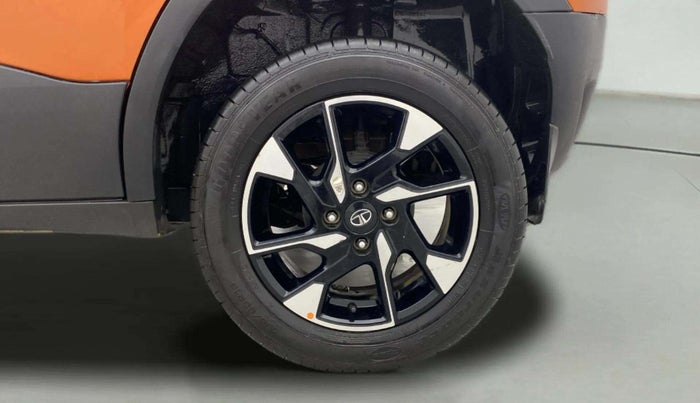 2023 Tata PUNCH CREATIVE AMT 1.2 RTN DUAL TONE, Petrol, Automatic, 19,289 km, Left Rear Wheel