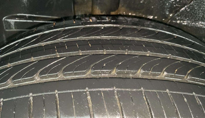 2023 Tata PUNCH CREATIVE AMT 1.2 RTN DUAL TONE, Petrol, Automatic, 19,289 km, Right Rear Tyre Tread