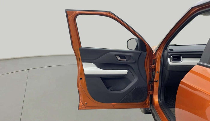 2023 Tata PUNCH CREATIVE AMT 1.2 RTN DUAL TONE, Petrol, Automatic, 19,289 km, LHS Front Door