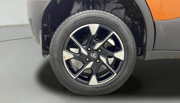 2023 Tata PUNCH CREATIVE AMT 1.2 RTN DUAL TONE, Petrol, Automatic, 19,289 km, Right Rear Wheel