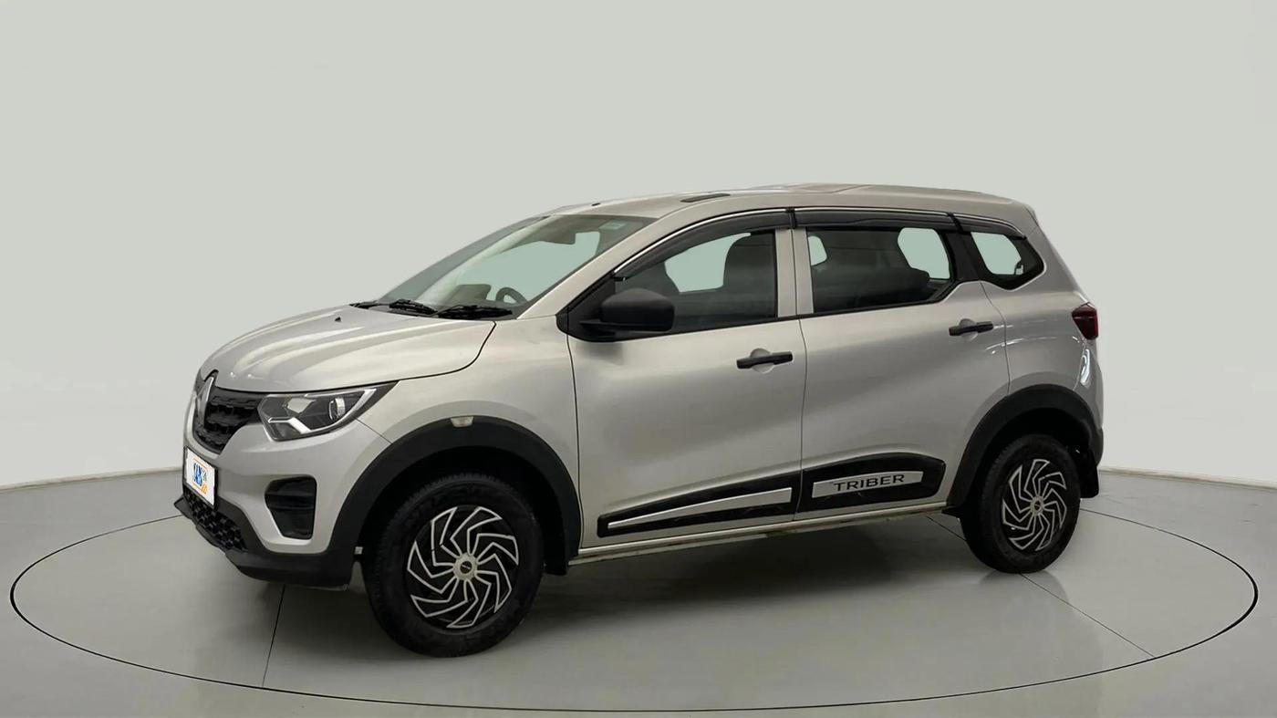 2024 Renault TRIBER RXE MT, Petrol, Manual, 12,111 km, Left Front Diagonal