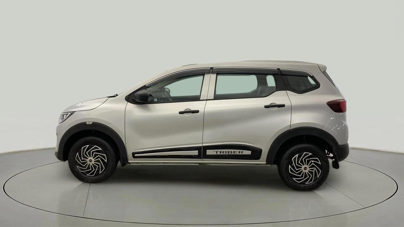 2024 Renault TRIBER RXE MT, Petrol, Manual, 12,111 km, Left Side