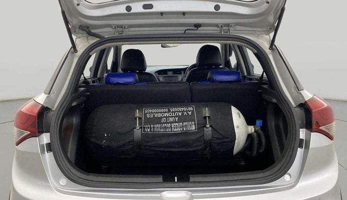 2015 Hyundai i20 Active 1.2 SX, CNG, Manual, 55,113 km, Boot Inside