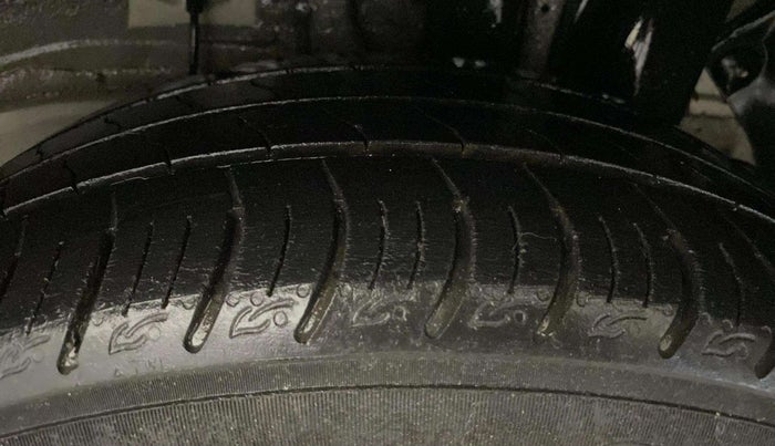 2015 Hyundai i20 Active 1.2 SX, CNG, Manual, 55,113 km, Left Rear Tyre Tread