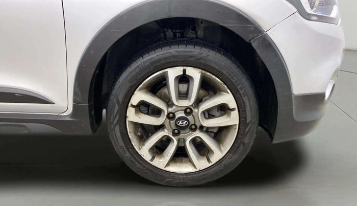 2015 Hyundai i20 Active 1.2 SX, CNG, Manual, 55,113 km, Right Front Wheel