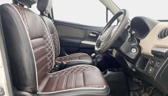 2013 Maruti Wagon R 1.0 LXI CNG, CNG, Manual, 1,25,307 km, Right Side Front Door Cabin