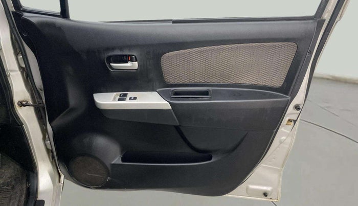 2013 Maruti Wagon R 1.0 LXI CNG, CNG, Manual, 1,25,307 km, Driver Side Door Panels Control
