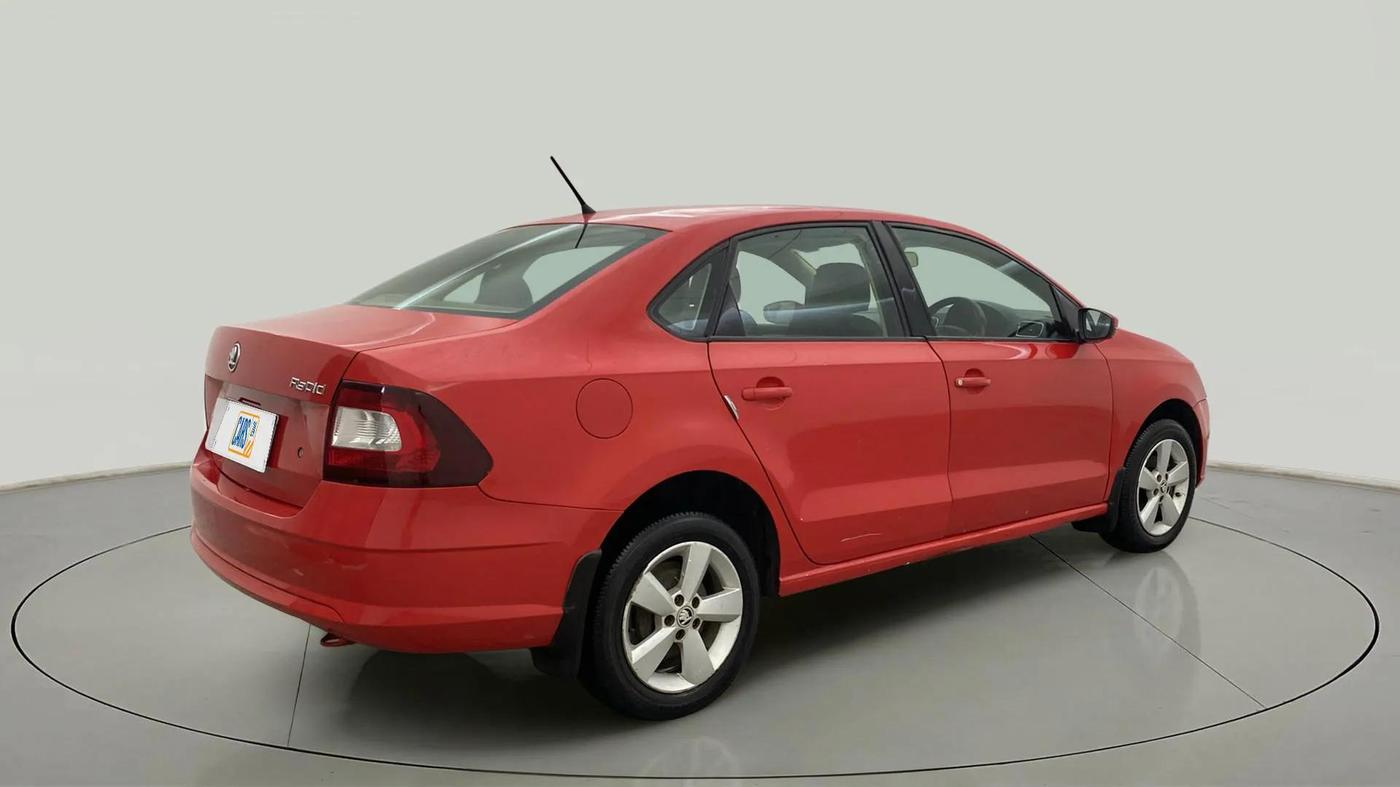 2016 Skoda Rapid AMBITION 1.5 TDI, Diesel, Manual, 96,868 km, Right Back Diagonal