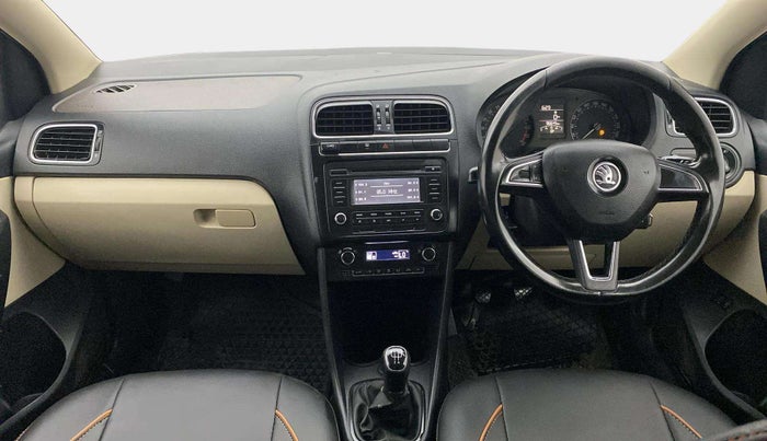 2016 Skoda Rapid AMBITION 1.5 TDI, Diesel, Manual, 96,637 km, Dashboard