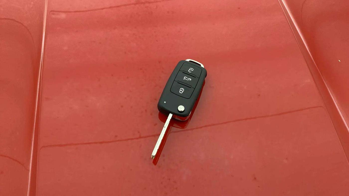 2016 Skoda Rapid AMBITION 1.5 TDI, Diesel, Manual, 96,868 km, Key Close Up