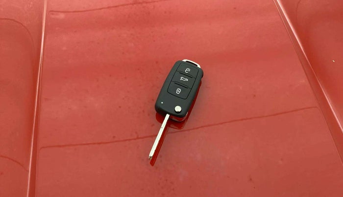 2016 Skoda Rapid AMBITION 1.5 TDI, Diesel, Manual, 96,637 km, Key Close Up