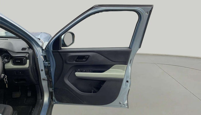 2023 Tata PUNCH ADVENTURE AMT, Petrol, Automatic, 26,847 km, RHS Front Door