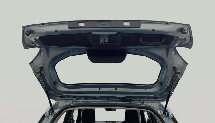 2023 Tata PUNCH ADVENTURE AMT, Petrol, Automatic, 26,847 km, Boot Door Open