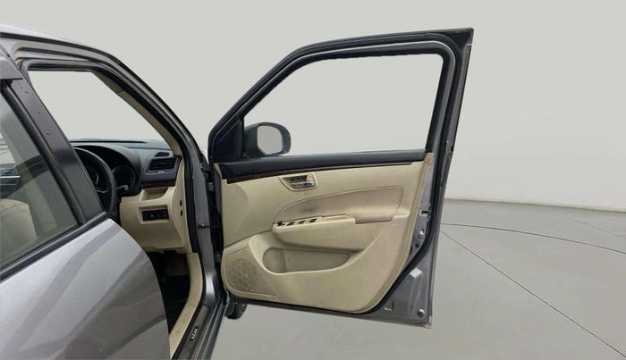 2014 Maruti Swift Dzire VDI, Diesel, Manual, 1,06,128 km, RHS Front Door