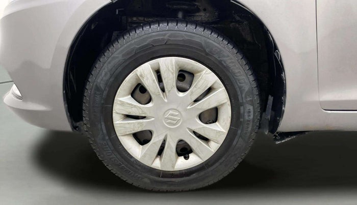 2014 Maruti Swift Dzire VDI, Diesel, Manual, 1,06,128 km, Left Front Wheel