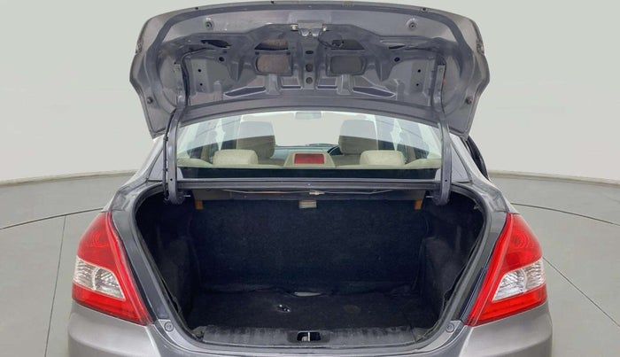 2014 Maruti Swift Dzire VDI, Diesel, Manual, 1,06,128 km, Boot Inside