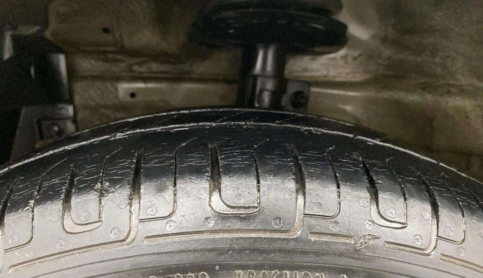 2012 Maruti Swift Dzire VXI, Petrol, Manual, 54,254 km, Left Front Tyre Tread