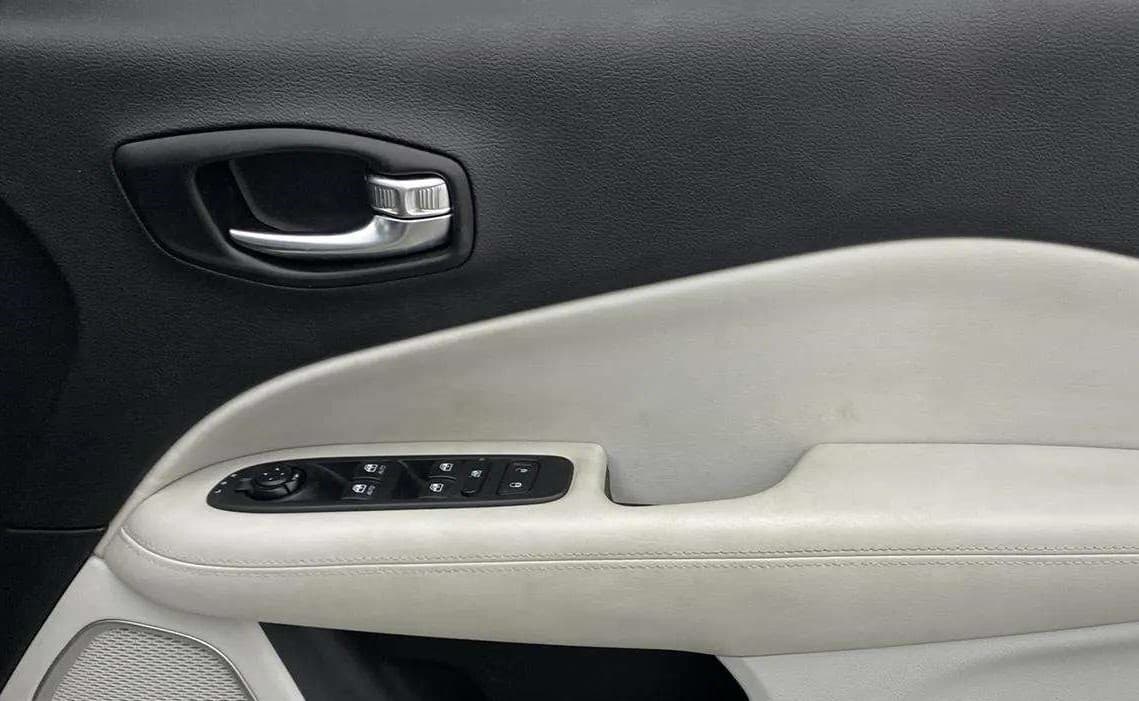 2020 Jeep Compass LONGITUDE PLUS 1.4 PETROL AT, Petrol, Automatic, 36,593 km, Driver Side Door Panels Control