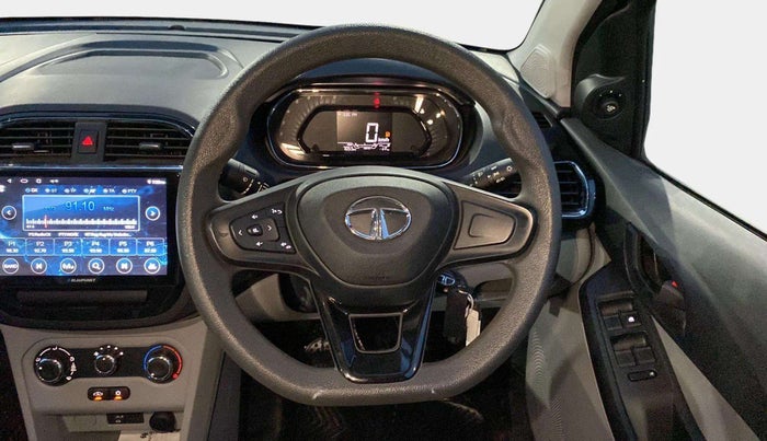 2022 Tata Tiago XT (O) PETROL, Petrol, Manual, 7,046 km, Steering Wheel Close Up