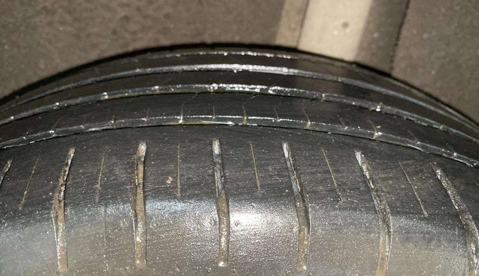 2017 Maruti Baleno ZETA CVT PETROL 1.2, Petrol, Automatic, 32,759 km, Left Rear Tyre Tread
