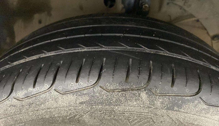 2025 Maruti Baleno ZETA PETROL 1.2, Petrol, Manual, 99,256 km, Right Front Tyre Tread