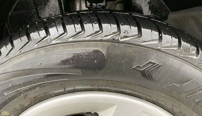 2019 Renault Kwid RXT 1.0 (O), Petrol, Manual, 9,444 km, Left Front Tyre Tread
