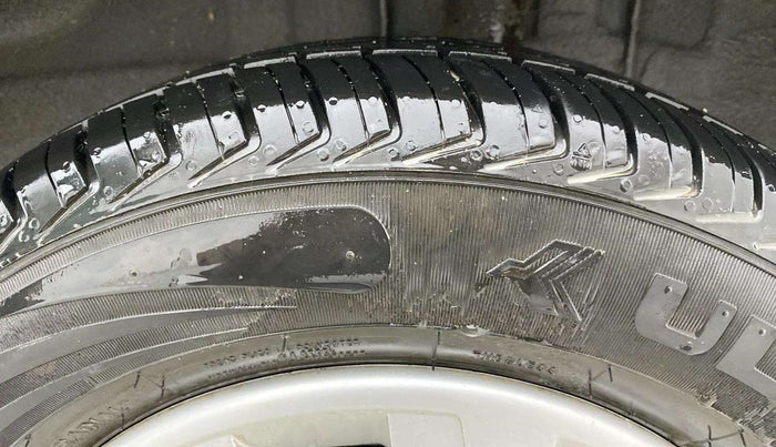 2019 Renault Kwid RXT 1.0 (O), Petrol, Manual, 9,444 km, Left Rear Tyre Tread