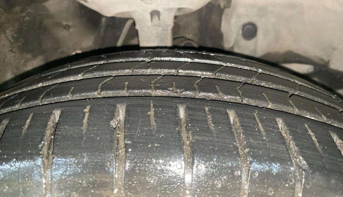 2017 Honda WR-V 1.2L I-VTEC VX MT, Petrol, Manual, 33,241 km, Right Front Tyre Tread