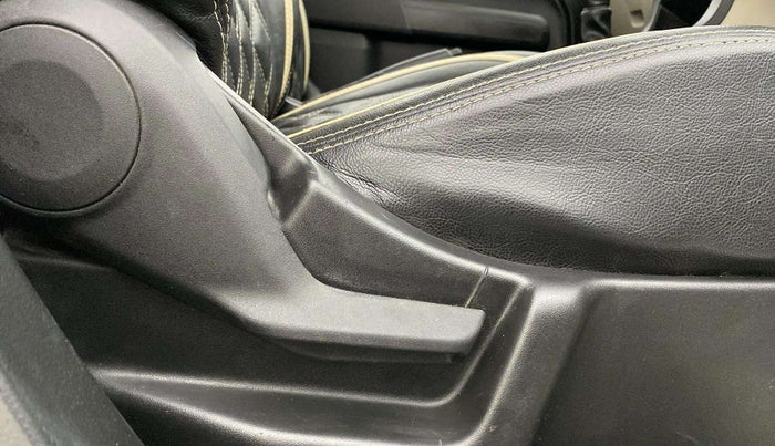 2023 Maruti New Wagon-R LXI 1.0, Petrol, Manual, 16,033 km, Driver Side Adjustment Panel