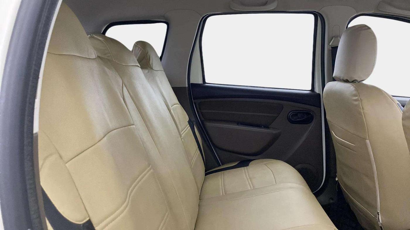 2019 Renault Duster RXS PETROL, Petrol, Manual, 51,897 km, Right Side Rear Door Cabin