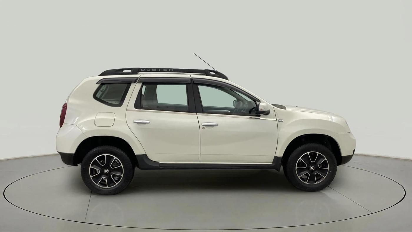 2019 Renault Duster RXS PETROL, Petrol, Manual, 51,897 km, Right Side View